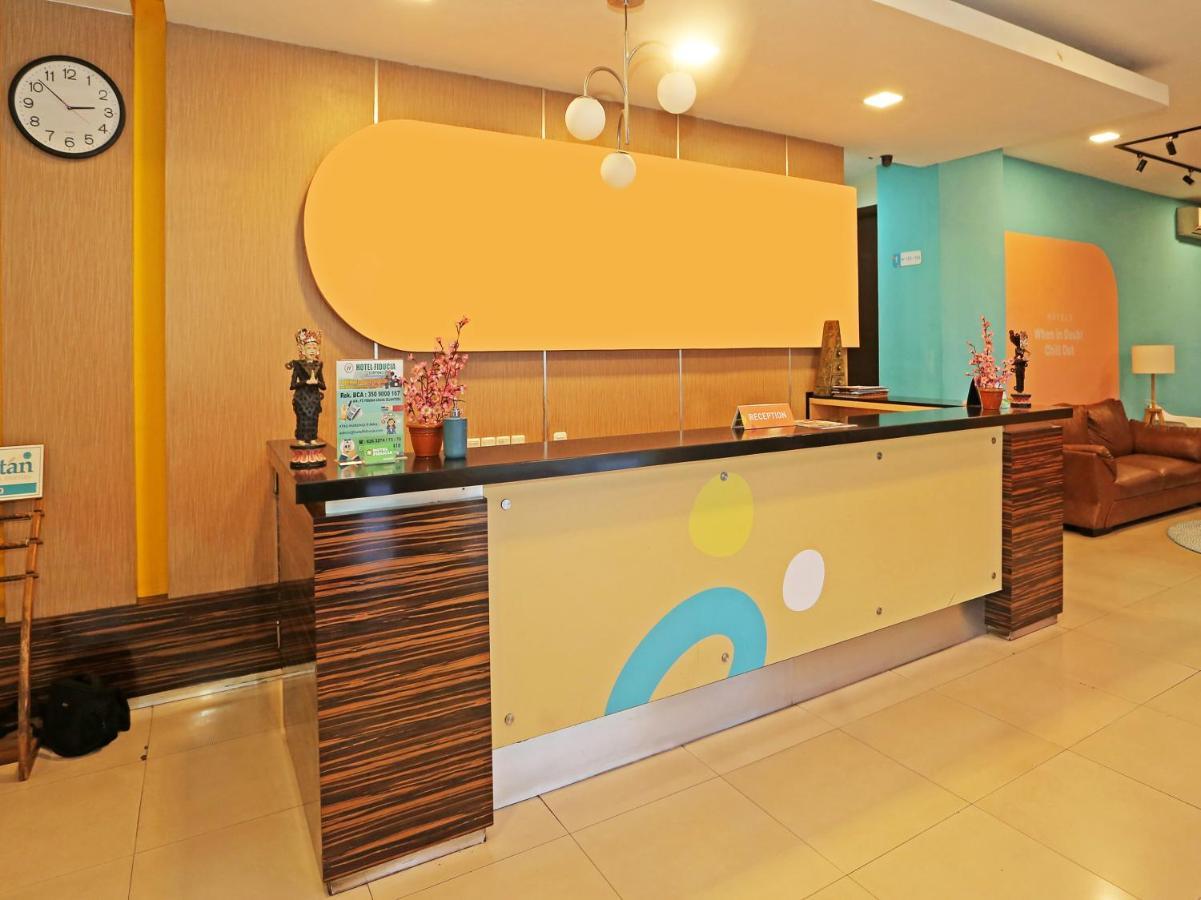 Super Oyo Townhouse Oak Hotel Fiducia Serpong Luaran gambar