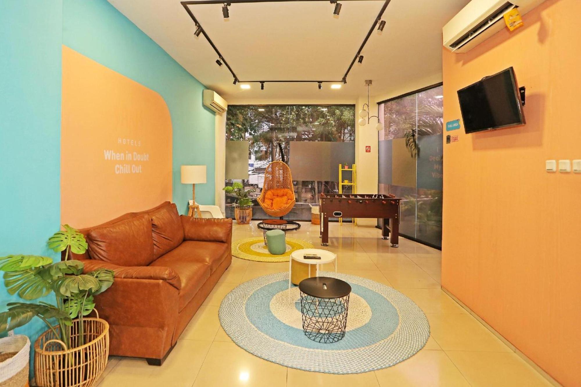 Super Oyo Townhouse Oak Hotel Fiducia Serpong Luaran gambar