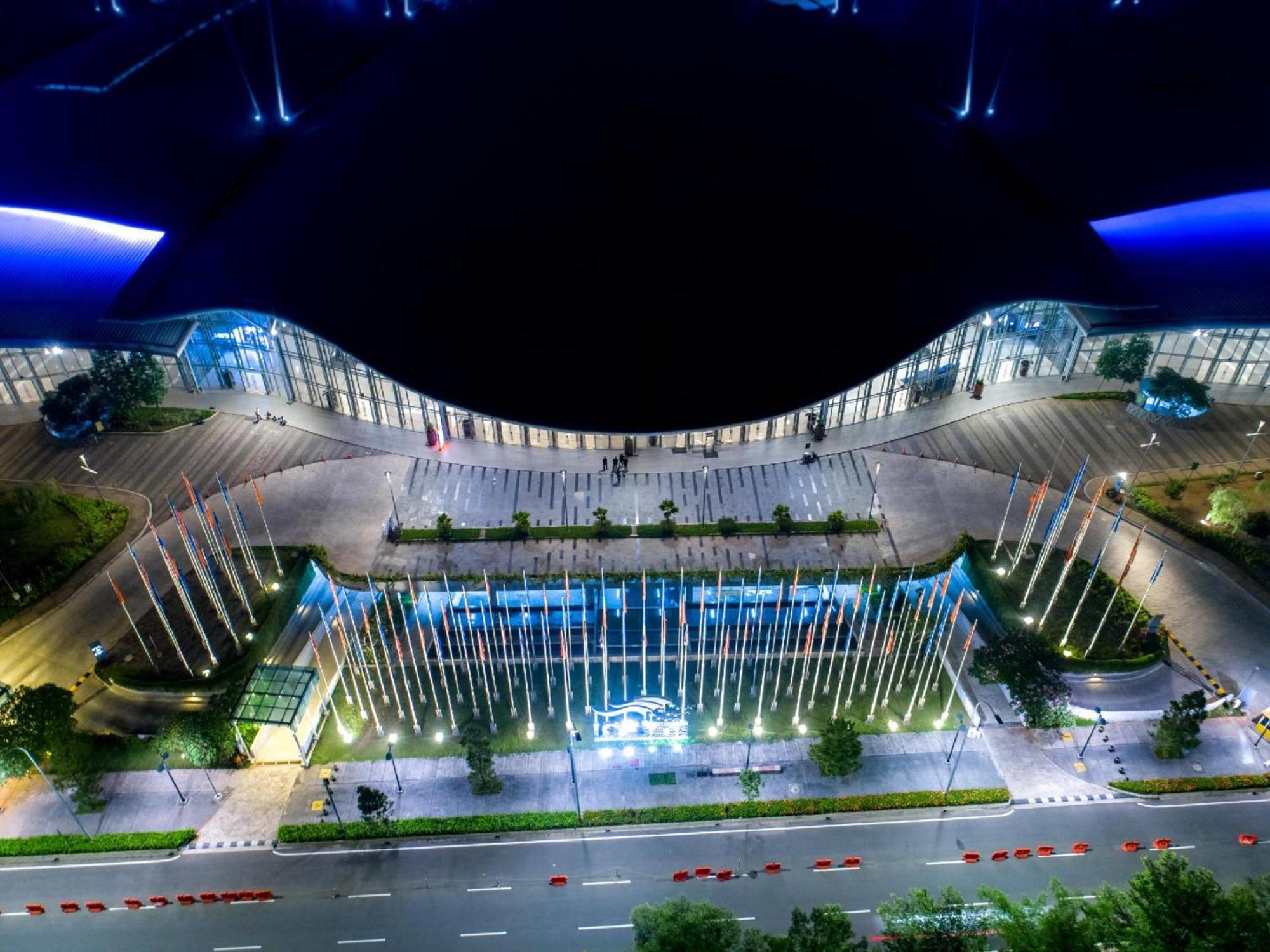 Super Oyo Townhouse Oak Hotel Fiducia Serpong Luaran gambar